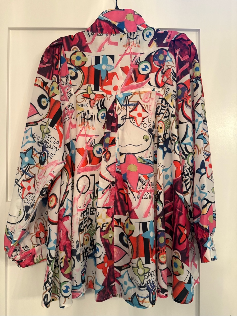 Colorful Graffiti Print Tie-Neck Blouse - Picture 3 of 5
